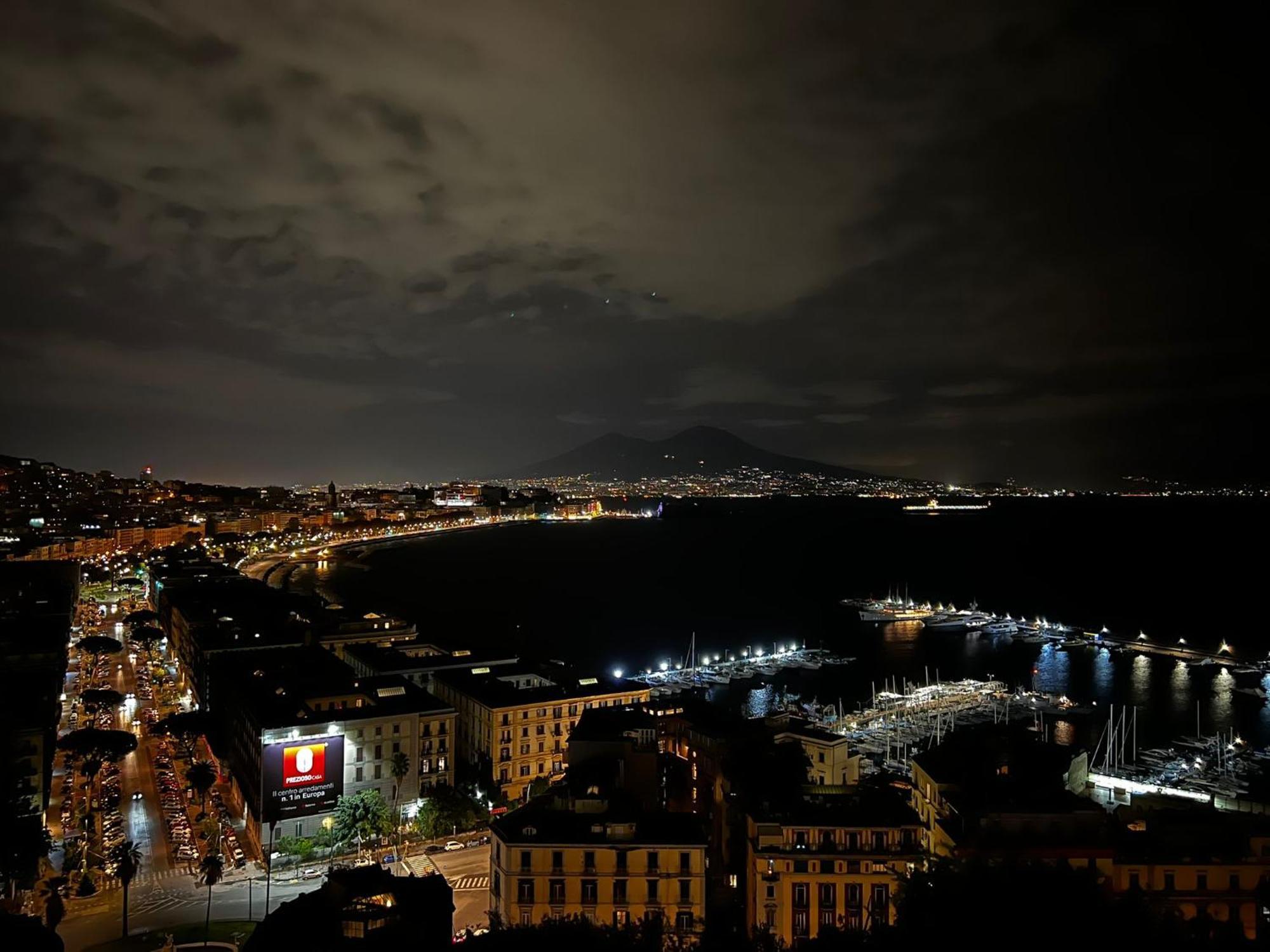 Twin Towers Naples Luxury Bed & Breakfast Exterior foto